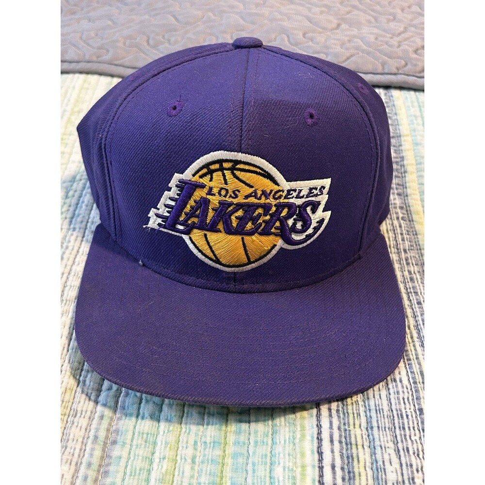 Mitchell & Ness Los Angeles Lakers Snapback Hat Purple